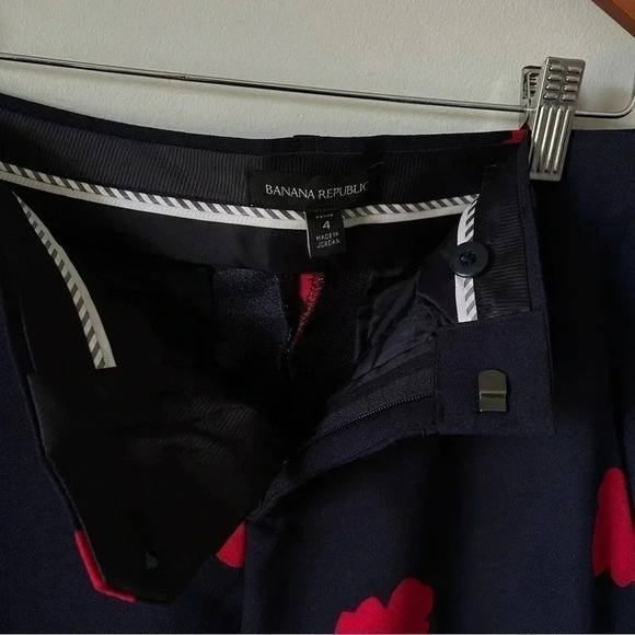 Banana Republic | Women Avery Navy Blue Red  Floral Straight Ankle - Picture 5 of 9